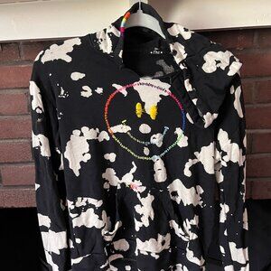 fbz bleached-look sweats with embroidered smiley